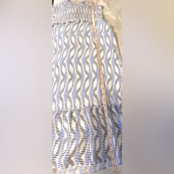 THML Blue and White Patterned Dress - Picture 10 of 12
